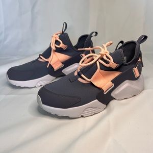 Nike Air Huarache City Low